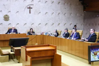 Causa própria? STF decide limitar pagamento de penduricalhos no Judiciário e MP