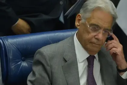 Ex-presidente FHC é interditado por filho após doença irreversível