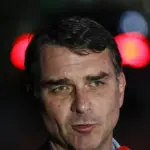 Dirigente do Missão é apontado por filiação de Flávio Bolsonaro