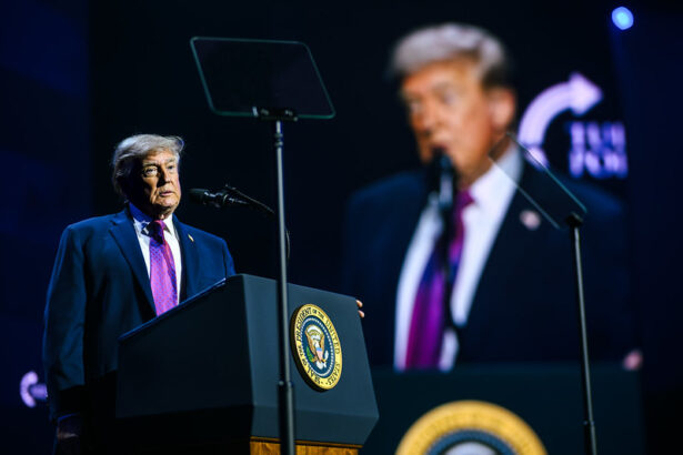 Novo tarifaço de Trump entra em vigor no Brasil