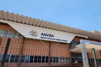 Anvisa mantém suspensão da Ypê por unanimidade e alega "falhas sistêmicas" de fabricação