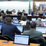 CCJ da Câmara adia análise sobre redução da maioridade penal