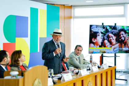 Sobe para 51% a desaprovação da Gestão Lula, aponta PoderData