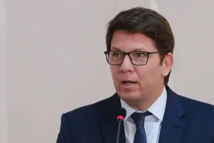 Mário Frias nega contradição com Flávio Bosonaro sobre 'Dark Horse'