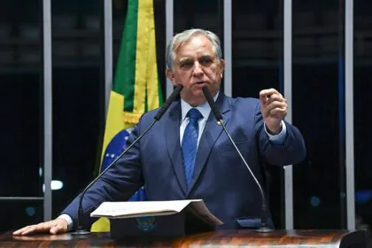 Izalci Lucas alerta que aporte ao BRB comprometerá orçamento do DF