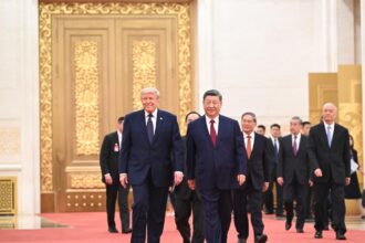 Trump e Xi Jinping discutem petróleo, Taiwan e segurança digital em Pequim