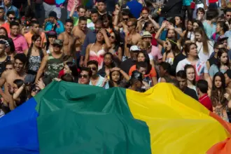 Câmara de São Paulo barra crianças e adolescentes na Parada LGBT