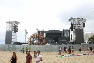 Roubos, tumultos e Paes tentando se projetar marcam show de Shakira no Rio