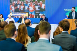 Governo lança novo Desenrola às vésperas das eleições