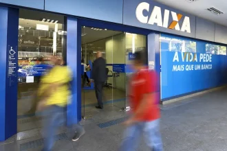 Bancários fazem paralisação nacional de 24 horas