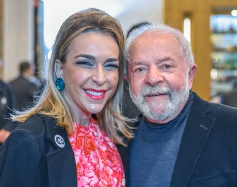 Mesmo com fotos juntos, Lula diz que nunca viu lobista Roberta Luchsinger