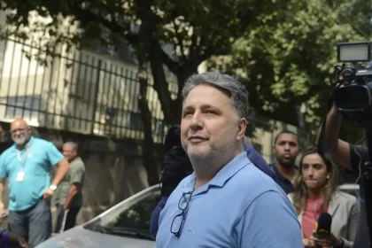 TRE-RJ proíbe Garotinho de ir a debate e ter propaganda eleitoral