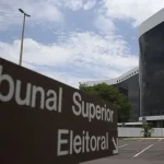 TSE proíbe propaganda do PT que atacava Flávio Bolsonaro com informações falsas
