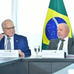 Fachin retira Mendonça de inquérito das fake news na tentativa de conter crise no STF