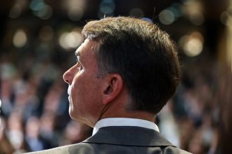 Maior manifestação da história da direita no Nordeste: ato pró-Flávio reúne milhares em Recife