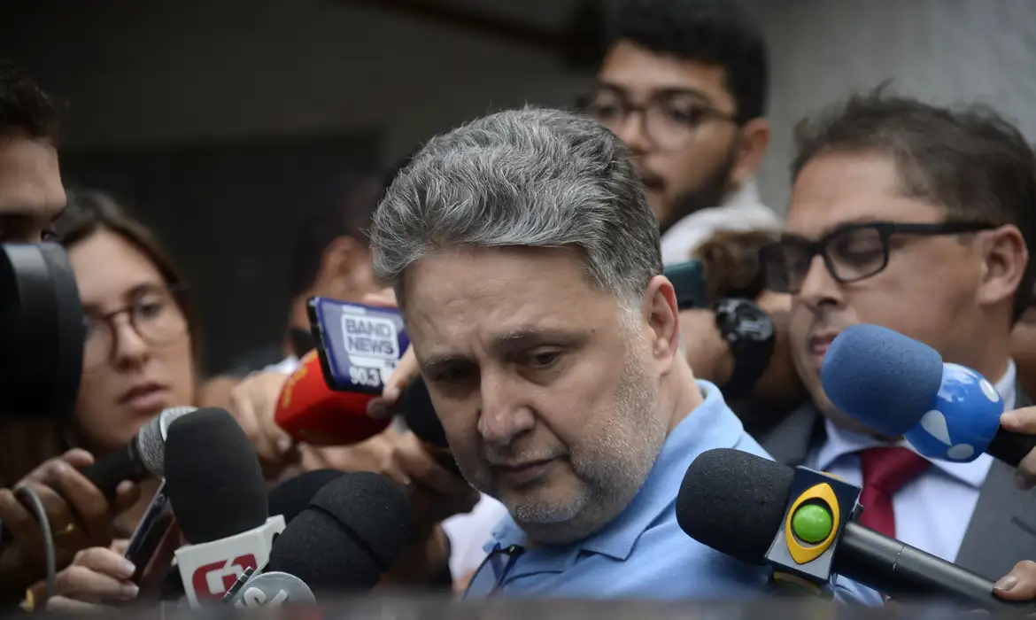 TSE quer parecer do Ministério Público antes de decidir sobre desistência de Garotinho no RJ