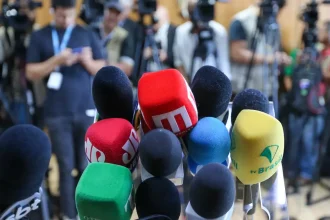 Federação Nacional dos Jornalistas manifesta indignação com debate da Band