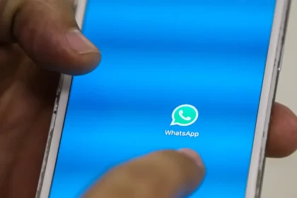 Governo usa WhatsApp para enviar mensagens em massa a beneficiários de programas sociais